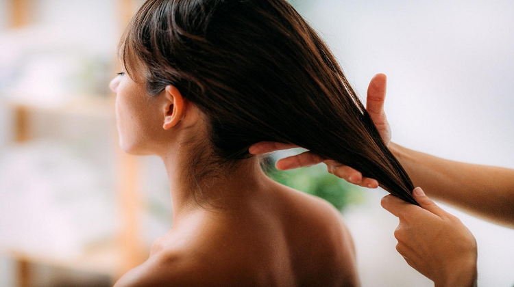 Your Hair Oil Could Make Or Break Your Hair Care Plans. Choose Wisely