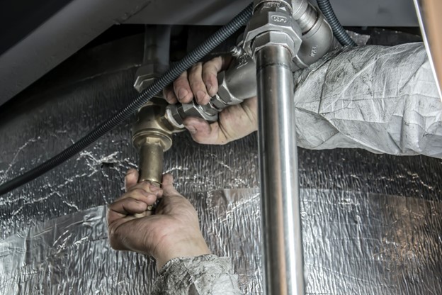 Can Local Plumbers Do Hot Water Repair?