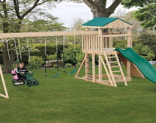 Signs That Its Time To Replace The Swing Set In A Playground