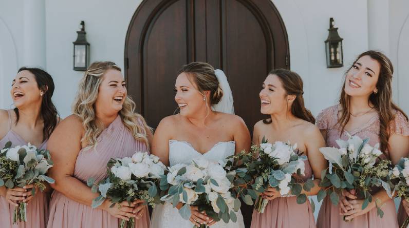 Tips on How to Choose the Most Flattering Bridesmaid Dresses