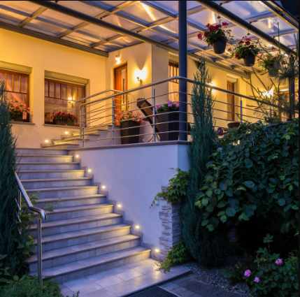 A Guide to the Different Types of Outdoor Railings for Your Home