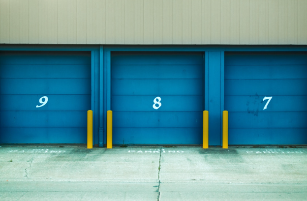The Benefits of Using a Storage Unit During the Moving Process
