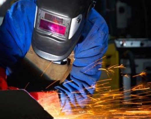 4 Reasons to Invest in the Right Welding Machine For Your Business