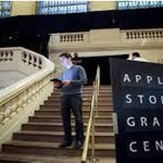 Workers at Apple’s flagship Grand Central Terminal store in Manhattan start formally collecting signatures to form a union