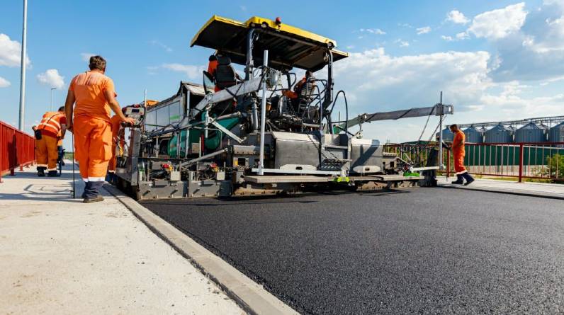 How Local Asphalt Paving Experts Can Save You Time and Money